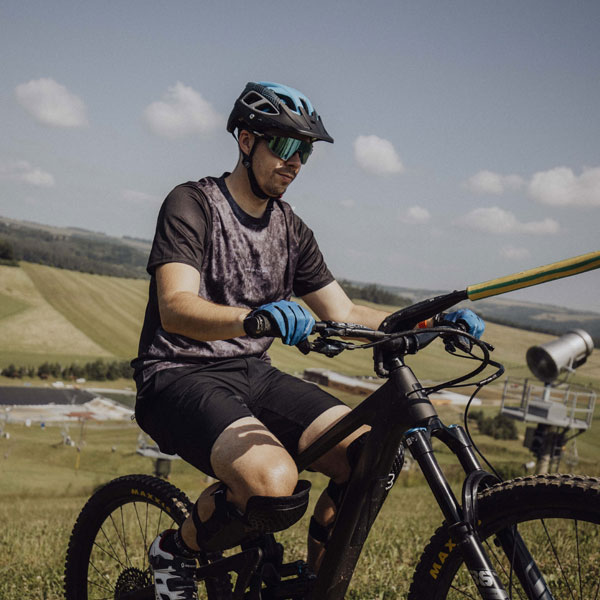 90013010_dres_force_mtb_move_cerny_5__1731483135_438