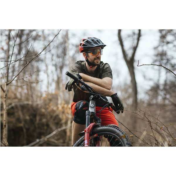 909075_bryle_force_drift_sedo_cerne_7__1710791909_701